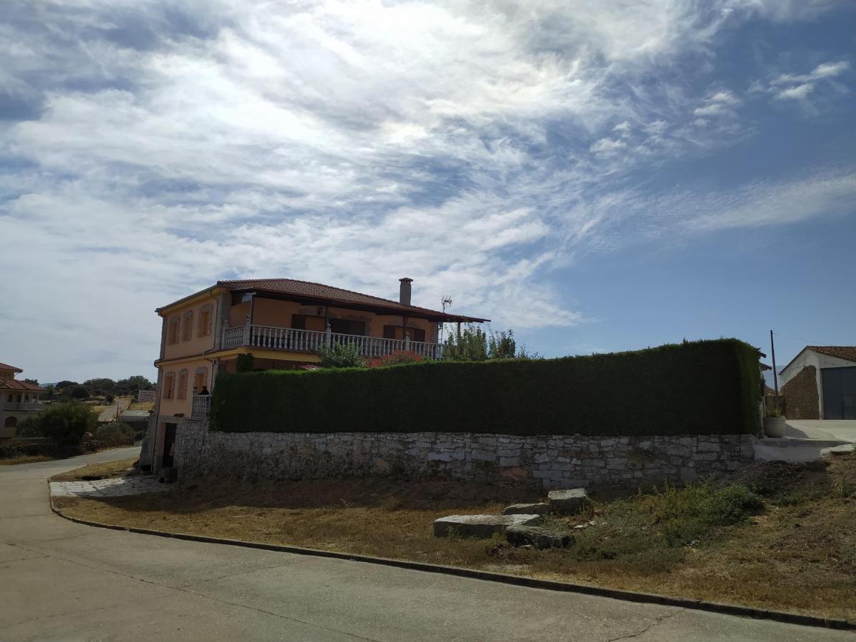 Casa Rural Mi Descanso Valdefuentes de Sangusín Buitenkant foto