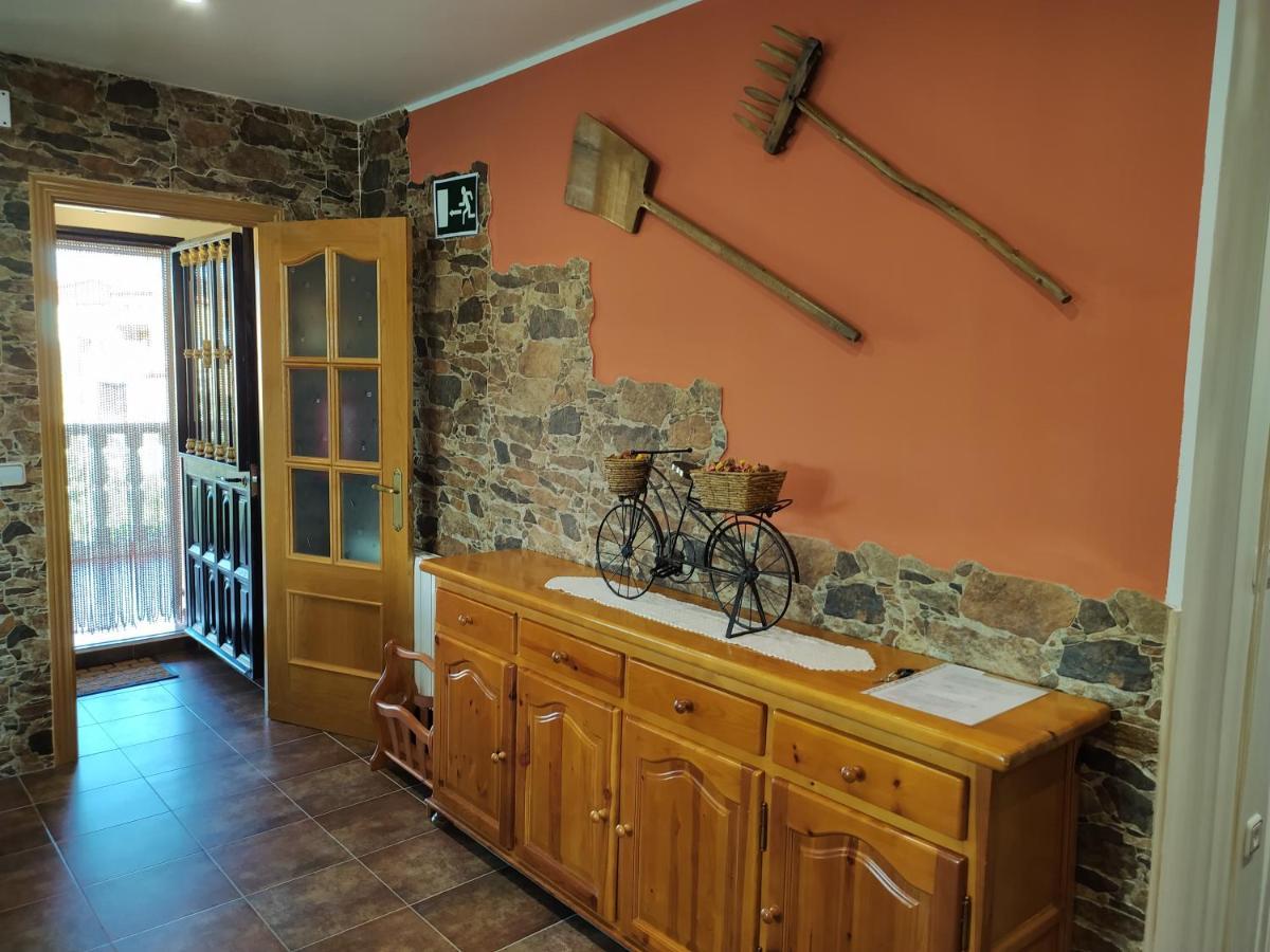 Casa Rural Mi Descanso Valdefuentes de Sangusín Buitenkant foto