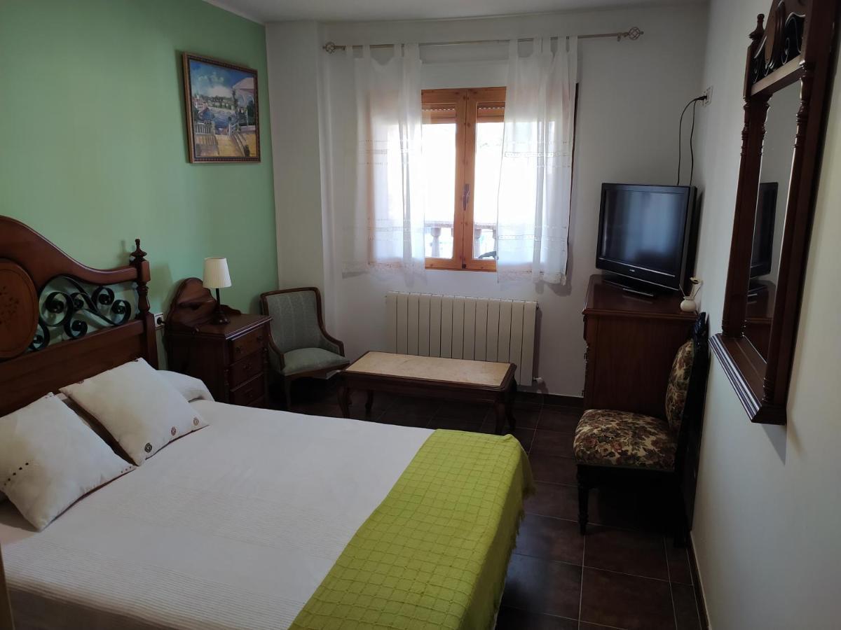 Casa Rural Mi Descanso Valdefuentes de Sangusín Buitenkant foto