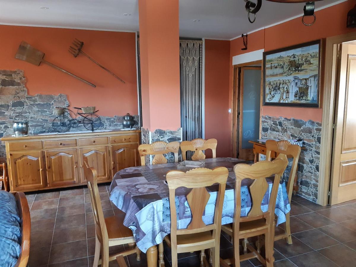 Casa Rural Mi Descanso Valdefuentes de Sangusín Buitenkant foto